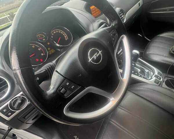 Білий Опель Антара, об'ємом двигуна 2.2 л та пробігом 131 тис. км за 9650 $, фото 100 на Automoto.ua