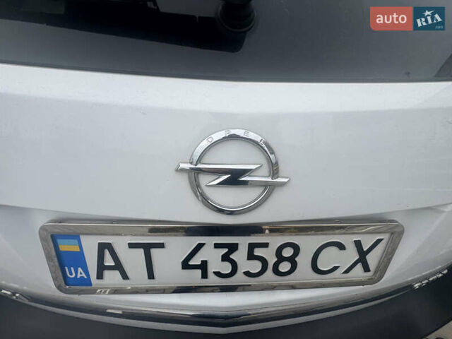 Білий Опель Антара, об'ємом двигуна 2.2 л та пробігом 131 тис. км за 9650 $, фото 68 на Automoto.ua