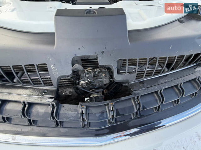 Білий Опель Антара, об'ємом двигуна 2.23 л та пробігом 132 тис. км за 9400 $, фото 47 на Automoto.ua