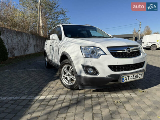 Білий Опель Антара, об'ємом двигуна 2.2 л та пробігом 130 тис. км за 10900 $, фото 13 на Automoto.ua
