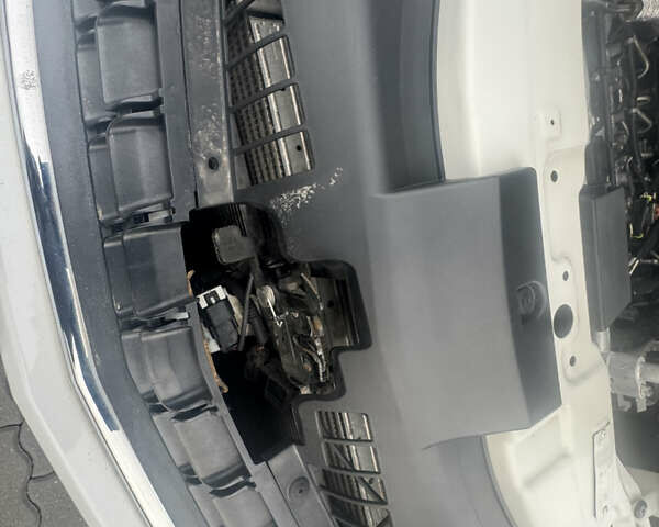 Білий Опель Антара, об'ємом двигуна 2.2 л та пробігом 131 тис. км за 9650 $, фото 22 на Automoto.ua