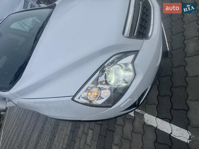 Білий Опель Антара, об'ємом двигуна 2.2 л та пробігом 131 тис. км за 9650 $, фото 6 на Automoto.ua