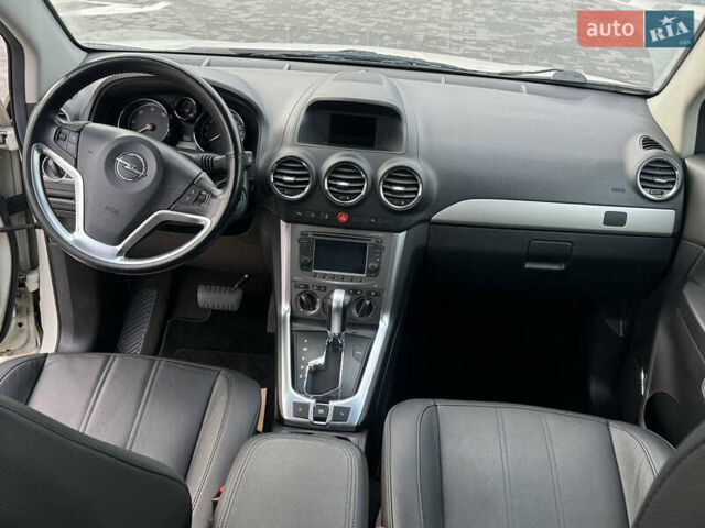 Білий Опель Антара, об'ємом двигуна 2.2 л та пробігом 212 тис. км за 11750 $, фото 9 на Automoto.ua