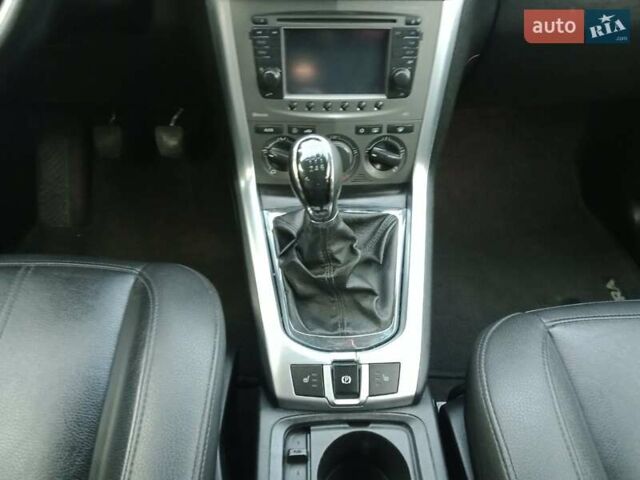 Белый Опель Антара, объемом двигателя 2.2 л и пробегом 199 тыс. км за 9500 $, фото 27 на Automoto.ua