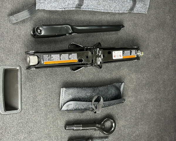 Білий Опель Антара, об'ємом двигуна 2.2 л та пробігом 212 тис. км за 11750 $, фото 21 на Automoto.ua