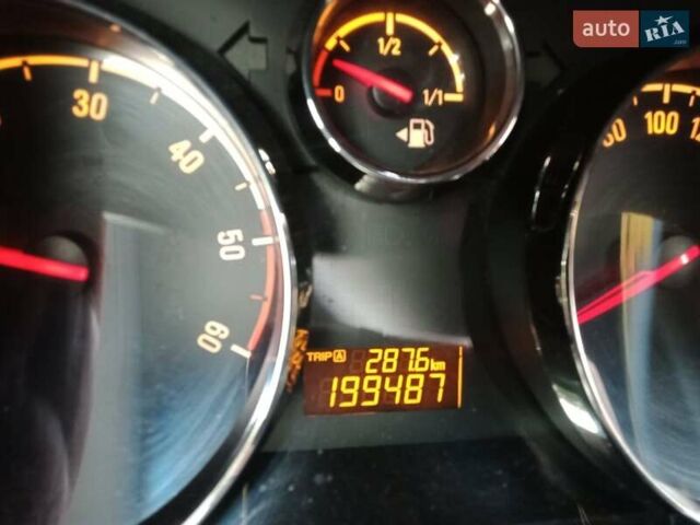 Белый Опель Антара, объемом двигателя 2.2 л и пробегом 199 тыс. км за 9500 $, фото 17 на Automoto.ua