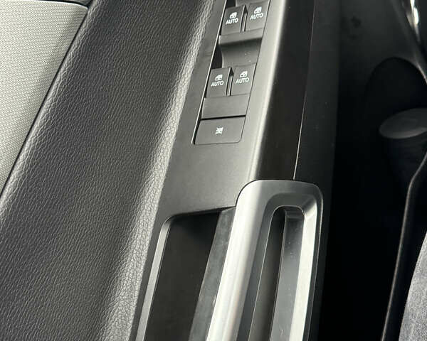 Білий Опель Антара, об'ємом двигуна 2.2 л та пробігом 212 тис. км за 11750 $, фото 11 на Automoto.ua