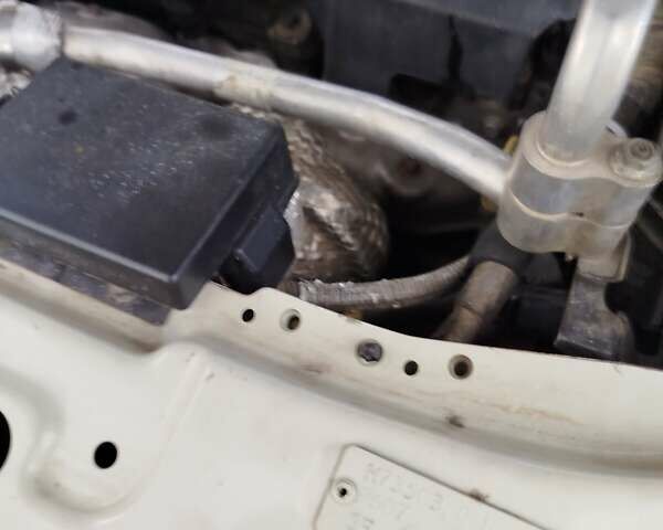 Опель Антара 2012 в Ужгороде на Automoto.ua Белый Опель Антара, объемом двигателя 2.2 л и пробегом 475 тыс. км за 9500 $, фото 14 на Automoto.ua