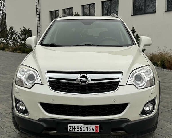 Білий Опель Антара, об'ємом двигуна 2.2 л та пробігом 212 тис. км за 11750 $, фото 1 на Automoto.ua