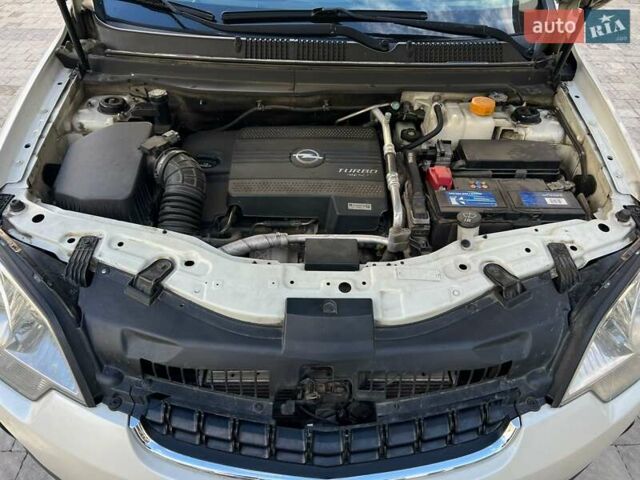 Белый Опель Антара, объемом двигателя 2.2 л и пробегом 224 тыс. км за 9620 $, фото 10 на Automoto.ua