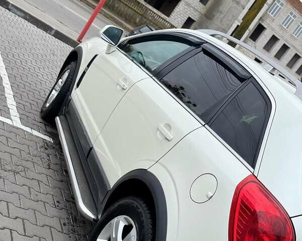 Білий Опель Антара, об'ємом двигуна 2.38 л та пробігом 154 тис. км за 9799 $, фото 4 на Automoto.ua