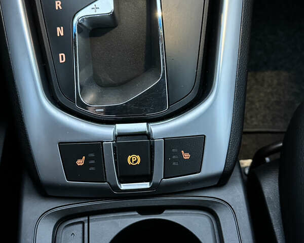 Білий Опель Антара, об'ємом двигуна 2.2 л та пробігом 113 тис. км за 12200 $, фото 33 на Automoto.ua