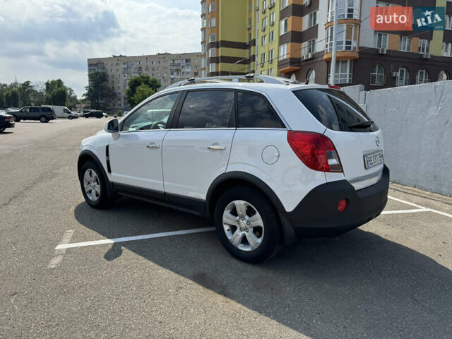 Белый Опель Антара, объемом двигателя 2.4 л и пробегом 128 тыс. км за 12000 $, фото 5 на Automoto.ua