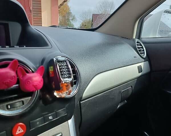 Білий Опель Антара, об'ємом двигуна 2.2 л та пробігом 271 тис. км за 11500 $, фото 21 на Automoto.ua