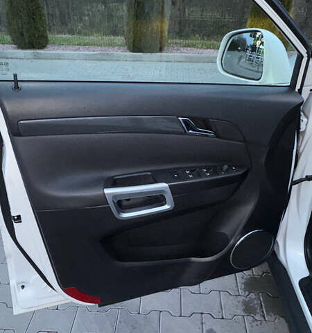 Білий Опель Антара, об'ємом двигуна 2.2 л та пробігом 113 тис. км за 12200 $, фото 9 на Automoto.ua