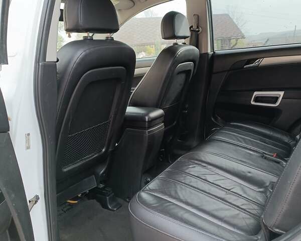 Білий Опель Антара, об'ємом двигуна 2.2 л та пробігом 271 тис. км за 11500 $, фото 5 на Automoto.ua