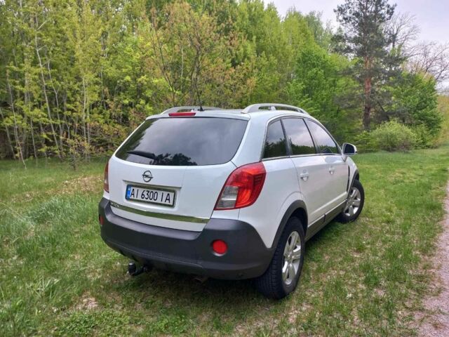 Білий Опель Антара, об'ємом двигуна 2.4 л та пробігом 149 тис. км за 10800 $, фото 6 на Automoto.ua