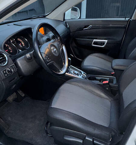 Білий Опель Антара, об'ємом двигуна 2.2 л та пробігом 113 тис. км за 12200 $, фото 10 на Automoto.ua