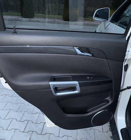 Білий Опель Антара, об'ємом двигуна 2.2 л та пробігом 113 тис. км за 12200 $, фото 11 на Automoto.ua
