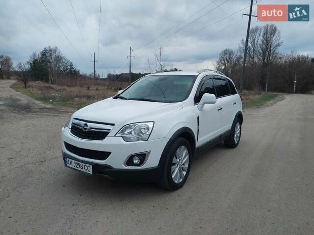 Білий Опель Антара, об'ємом двигуна 2.23 л та пробігом 223 тис. км за 11000 $, фото 11 на Automoto.ua