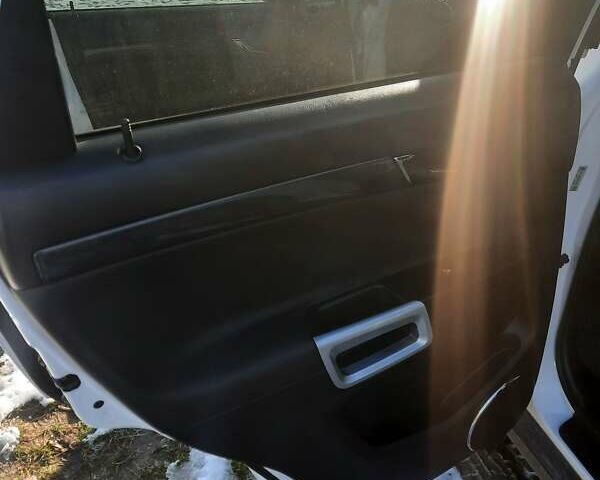 Білий Опель Антара, об'ємом двигуна 2.2 л та пробігом 259 тис. км за 12500 $, фото 12 на Automoto.ua