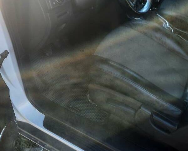 Білий Опель Антара, об'ємом двигуна 2.2 л та пробігом 259 тис. км за 12500 $, фото 9 на Automoto.ua