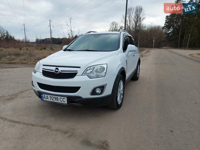 Білий Опель Антара, об'ємом двигуна 2.23 л та пробігом 223 тис. км за 10400 $, фото 1 на Automoto.ua
