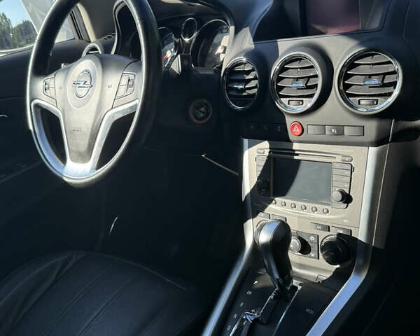 Білий Опель Антара, об'ємом двигуна 2.2 л та пробігом 158 тис. км за 14300 $, фото 12 на Automoto.ua