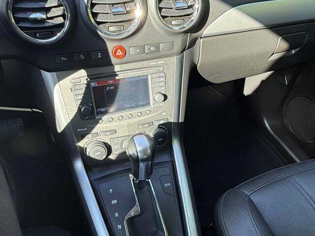 Білий Опель Антара, об'ємом двигуна 2.2 л та пробігом 158 тис. км за 14300 $, фото 2 на Automoto.ua