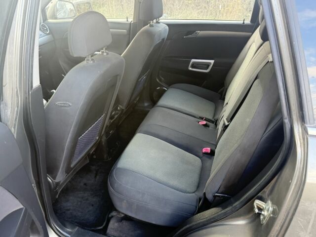 Бежевый Опель Антара, объемом двигателя 2.4 л и пробегом 214 тыс. км за 3800 $, фото 5 на Automoto.ua