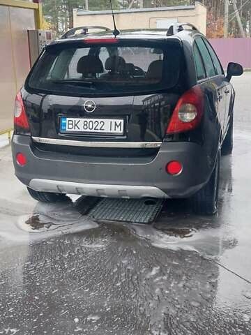 Черный Опель Антара, объемом двигателя 2 л и пробегом 270 тыс. км за 8650 $, фото 9 на Automoto.ua