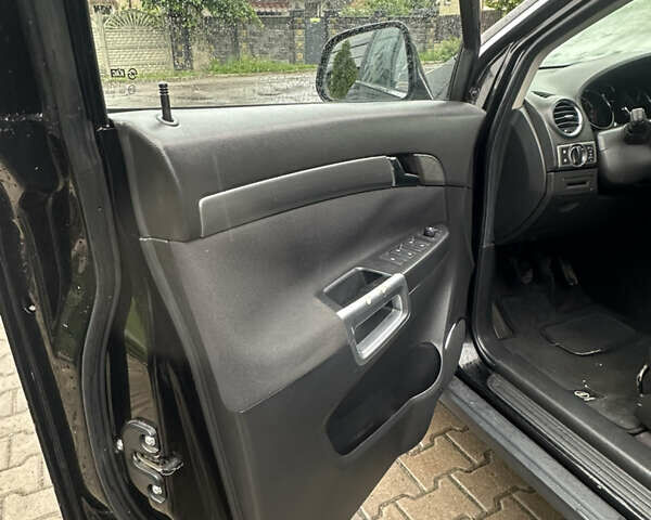 Чорний Опель Антара, об'ємом двигуна 1.99 л та пробігом 250 тис. км за 8200 $, фото 21 на Automoto.ua