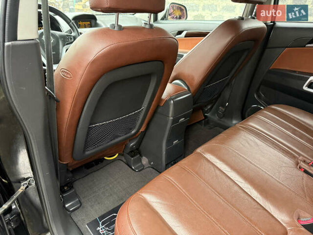 Чорний Опель Антара, об'ємом двигуна 2 л та пробігом 250 тис. км за 8950 $, фото 46 на Automoto.ua