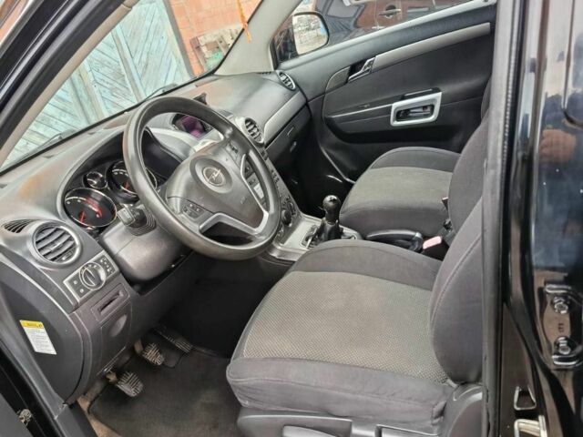 Черный Опель Антара, объемом двигателя 2 л и пробегом 266 тыс. км за 5200 $, фото 3 на Automoto.ua