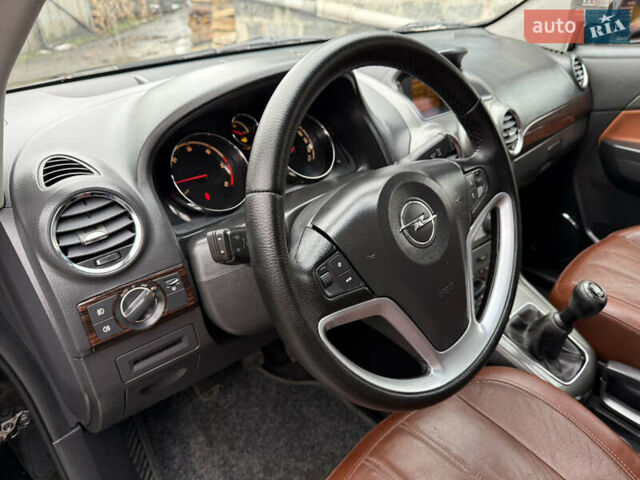 Чорний Опель Антара, об'ємом двигуна 2 л та пробігом 250 тис. км за 8950 $, фото 29 на Automoto.ua