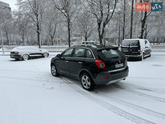 Черный Опель Антара, объемом двигателя 2 л и пробегом 225 тыс. км за 8400 $, фото 5 на Automoto.ua