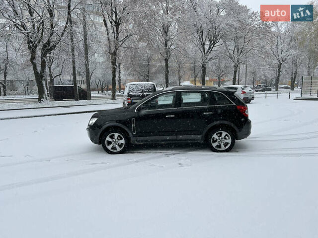 Черный Опель Антара, объемом двигателя 2 л и пробегом 225 тыс. км за 8400 $, фото 2 на Automoto.ua