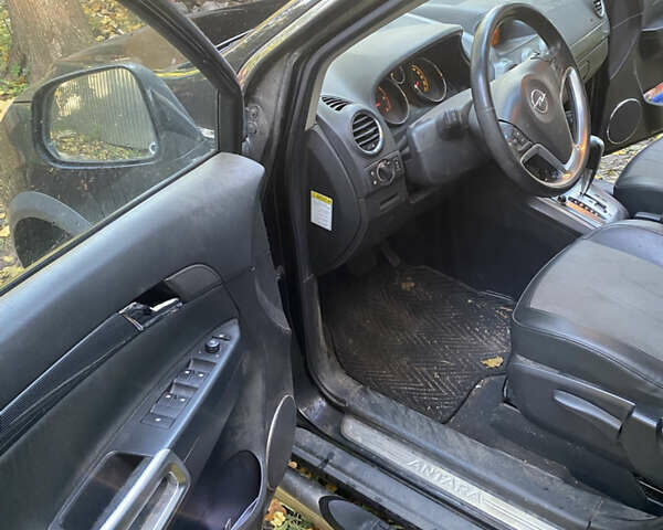 Опель Антара 2007 в Белой Церкве на Automoto.ua Черный Опель Антара, объемом двигателя 2 л и пробегом 340 тыс. км за 7250 $, фото 11 на Automoto.ua