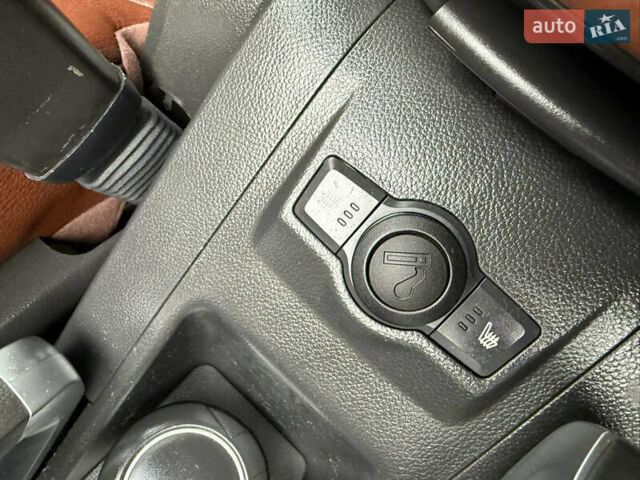 Чорний Опель Антара, об'ємом двигуна 2 л та пробігом 250 тис. км за 8950 $, фото 33 на Automoto.ua