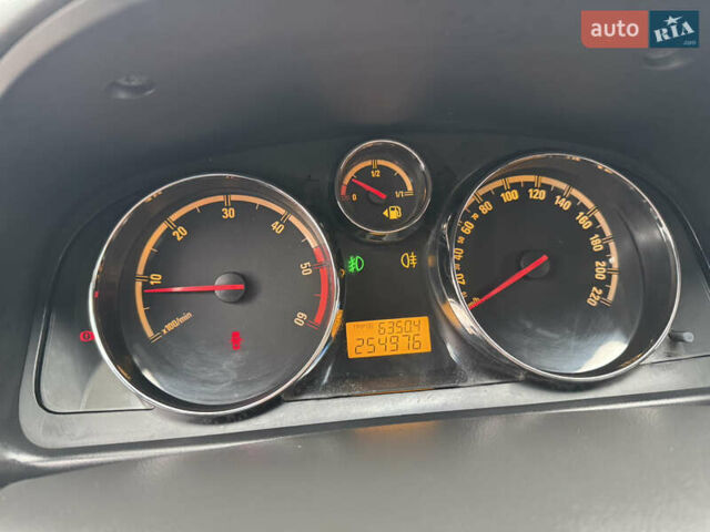 Чорний Опель Антара, об'ємом двигуна 2 л та пробігом 250 тис. км за 8950 $, фото 37 на Automoto.ua