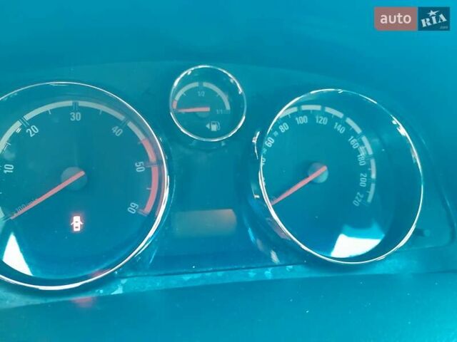 Черный Опель Антара, объемом двигателя 2 л и пробегом 217 тыс. км за 7500 $, фото 11 на Automoto.ua