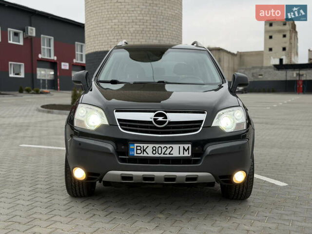 Черный Опель Антара, объемом двигателя 1.99 л и пробегом 226 тыс. км за 8500 $, фото 5 на Automoto.ua