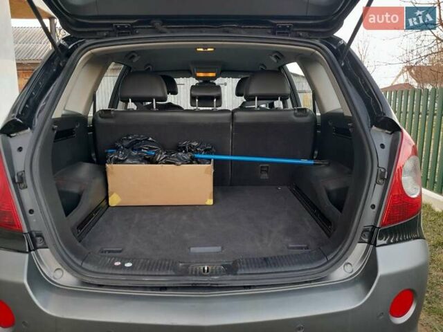 Черный Опель Антара, объемом двигателя 2 л и пробегом 217 тыс. км за 7500 $, фото 4 на Automoto.ua