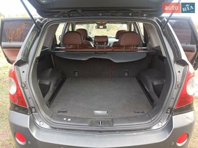 Чорний Опель Антара, об'ємом двигуна 2 л та пробігом 258 тис. км за 8300 $, фото 9 на Automoto.ua