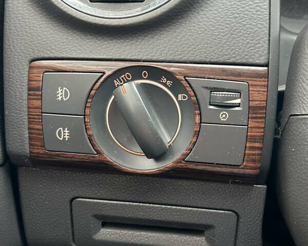 Черный Опель Антара, объемом двигателя 2 л и пробегом 225 тыс. км за 8400 $, фото 13 на Automoto.ua