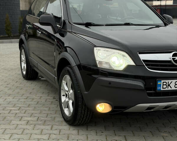 Черный Опель Антара, объемом двигателя 1.99 л и пробегом 226 тыс. км за 8500 $, фото 7 на Automoto.ua