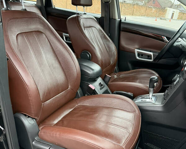 Черный Опель Антара, объемом двигателя 1.99 л и пробегом 226 тыс. км за 8500 $, фото 39 на Automoto.ua