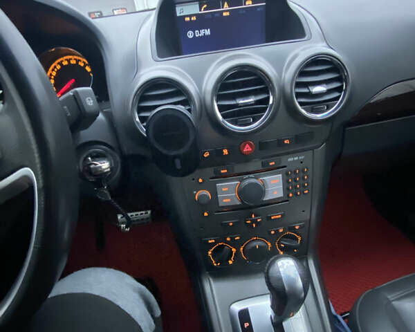 Черный Опель Антара, объемом двигателя 1.99 л и пробегом 240 тыс. км за 6700 $, фото 8 на Automoto.ua