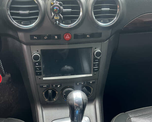 Черный Опель Антара, объемом двигателя 2 л и пробегом 315 тыс. км за 8700 $, фото 12 на Automoto.ua