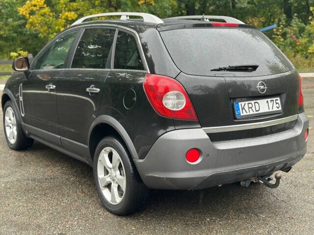 Черный Опель Антара, объемом двигателя 2 л и пробегом 260 тыс. км за 5000 $, фото 4 на Automoto.ua